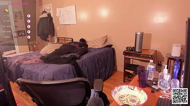 MrChuckDailyXXX online show from 8, 12, 2024