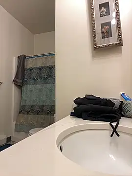 MrChuckDailyXXX online show from 10, 12, 2024