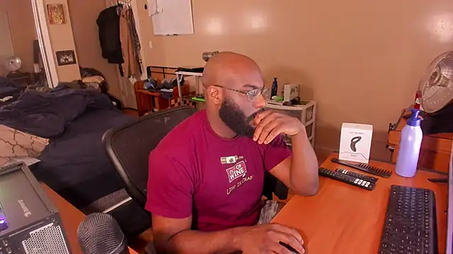 MrChuckDailyXXX online show from 6, 1, 2025