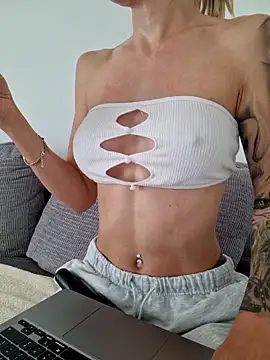 EileX official online show from 9, 4, 2026