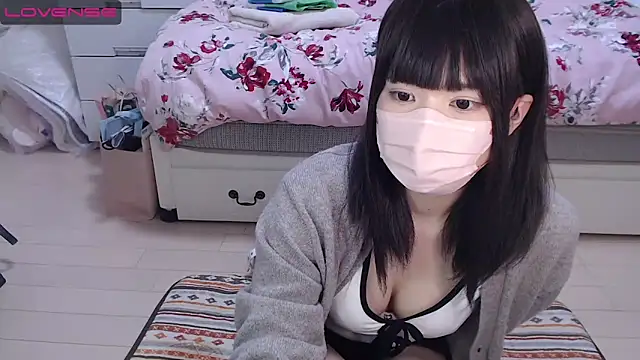 Snapshot of AMI___oO chatting on 8, 3, 2025 AMI oO online show from 8, 3, 2025