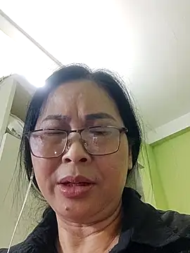 Snapshot of Hangem111 chatting on 22, 3, 2026 Hangem111 online show from 22, 3, 2026