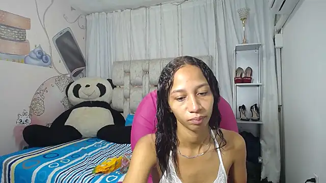 EMMA SWEETT1 online show from 16, 1, 2026