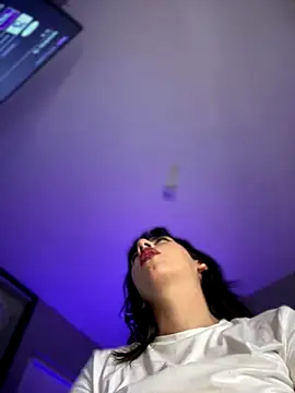 veronicaapink online show from 7, 12, 2024