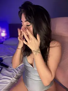 veronicaapink online show from 25, 1, 2025