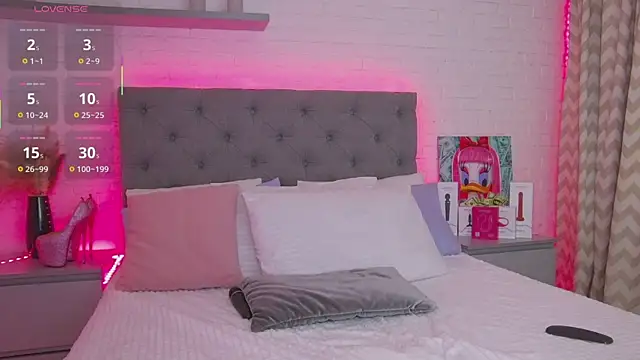 Born to Blow online show from 23, 10, 2025