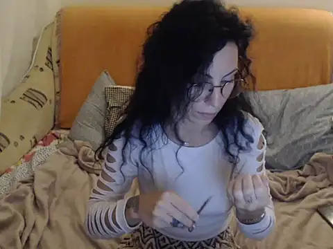 Emmatoo online show from 2, 11, 2025