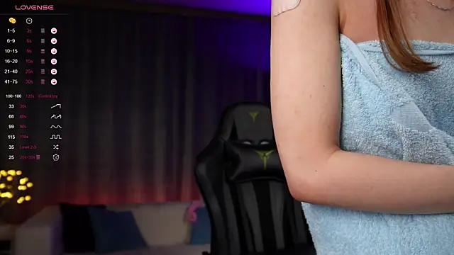 Snapshot of Amely_Young chatting on 19, 2, 2025 Amely Young online show from 19, 2, 2025