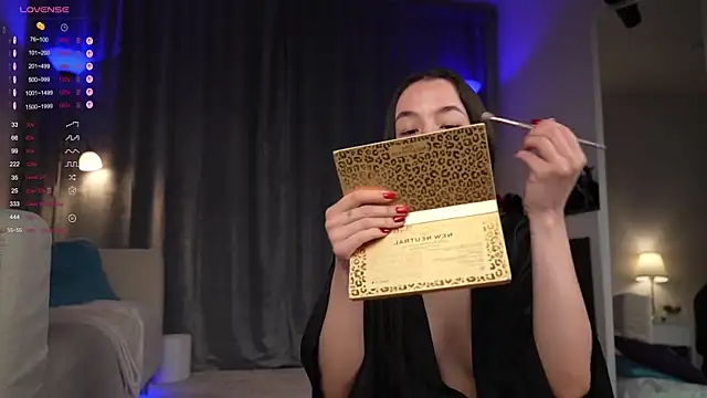 Snapshot of Amely_Young chatting on 14, 9, 2025 Amely Young online show from 14, 9, 2025