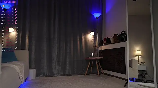 Snapshot of Amely_Young chatting on 18, 9, 2025 Amely Young online show from 18, 9, 2025