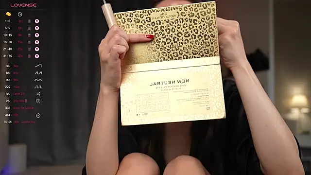 Snapshot of Amely_Young chatting on 28, 9, 2025 Amely Young online show from 28, 9, 2025