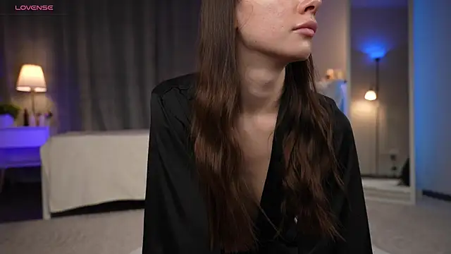 Snapshot of Amely_Young chatting on 21, 11, 2025 Amely Young online show from 21, 11, 2025