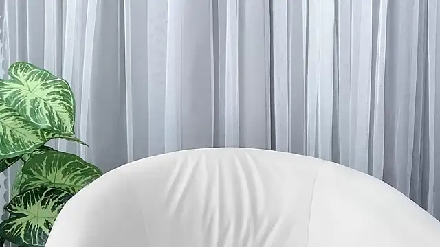 Snapshot of _Miyuki__ chatting on 13, 4, 2026 Miyuki online show from 13, 4, 2026