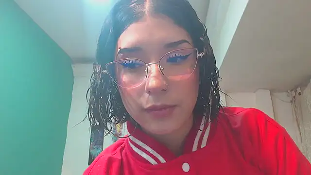 Snapshot of Cinthya-Gomez6 chatting on 15, 3, 2025 Cinthya-Gomez6 online show from 15, 3, 2025