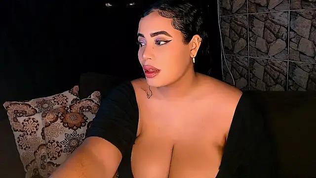 Emmacamille online show from 27, 2, 2025