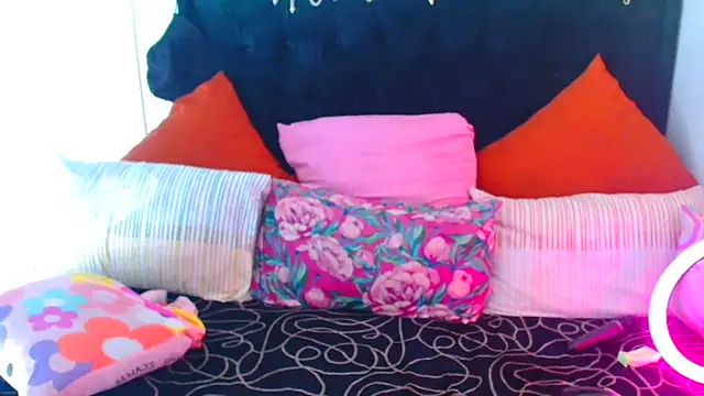 SAVAGExBOO online show from 10, 11, 2025