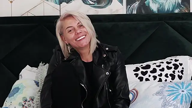 tanyagrey online show from 24, 4, 2026