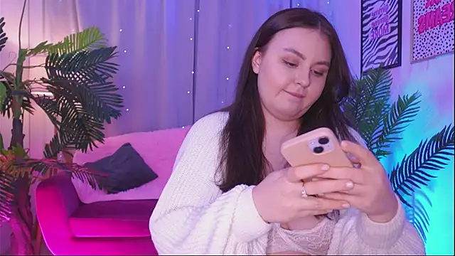 Mia  Peach online show from 5, 3, 2025