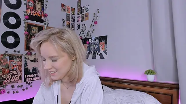 AliciaParkerf online show from 18, 1, 2025