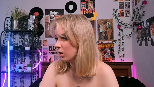 AliciaParkerf online show from 13, 3, 2025