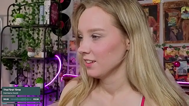 AliciaParkerf online show from 19, 9, 2025