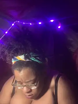 Snapshot of bustypothead chatting on 24, 12, 2024 bustypothead online show from 24, 12, 2024