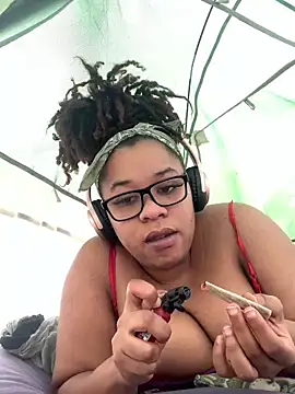 Snapshot of bustypothead chatting on 10, 9, 2025 bustypothead online show from 10, 9, 2025
