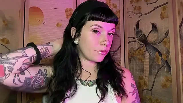 Snapshot of Marcelinegoddess chatting on 1, 5, 2026 Marcelinegoddess online show from 1, 5, 2026