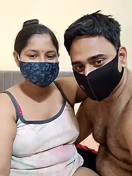 Snapshot of IND_COUPLE1 chatting on 22, 3, 2025 IND COUPLE1 online show from 22, 3, 2025