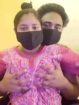 Snapshot of IND_COUPLE1 chatting on 6, 5, 2026 IND COUPLE1 online show from 6, 5, 2026