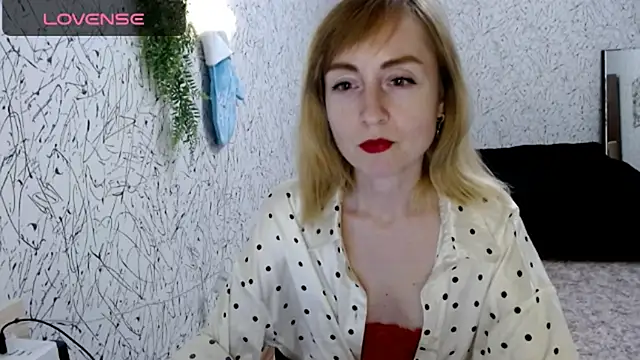 Snapshot of Athena_Richards chatting on 2, 10, 2025 Athena Richards online show from 2, 10, 2025