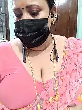 Snapshot of ashikaa_r chatting on 1, 5, 2026 ashikaa r online show from 1, 5, 2026