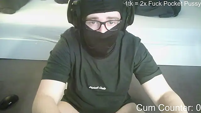 HornyTeenBoy64 online show from 18, 3, 2026