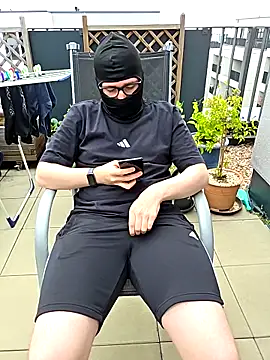 Snapshot of HornyTeenBoy64 chatting on 10, 5, 2026 HornyTeenBoy64 online show from 10, 5, 2026