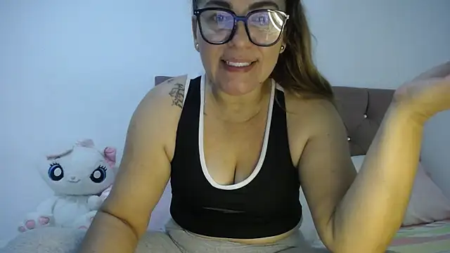 mirand zackyx online show from 8, 4, 2026