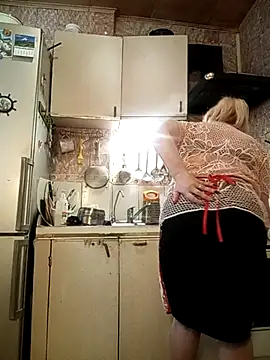 Snapshot of HelenaGlossX chatting on 7, 2, 2025 HelenaGlossX online show from 7, 2, 2025