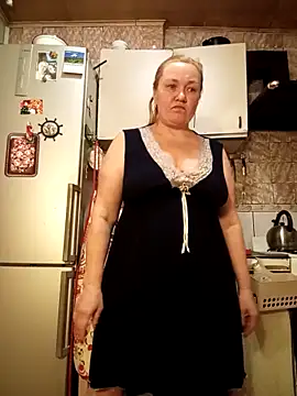 Snapshot of HelenaGlossX chatting on 9, 2, 2025 HelenaGlossX online show from 9, 2, 2025