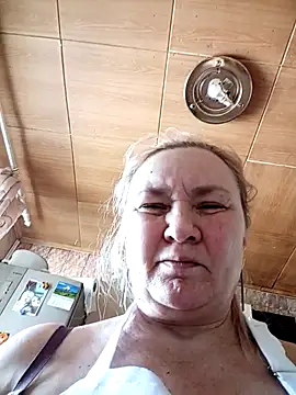 Snapshot of HelenaGlossX chatting on 21, 2, 2025 HelenaGlossX online show from 21, 2, 2025