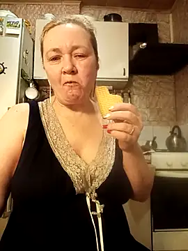 Snapshot of HelenaGlossX chatting on 13, 3, 2025 HelenaGlossX online show from 13, 3, 2025