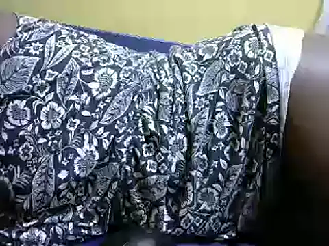 pretty prickle online show from 2, 12, 2024