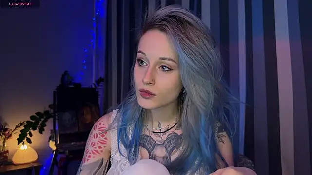 Snapshot of aviva_faith chatting on 3, 10, 2025 aviva faith online show from 3, 10, 2025
