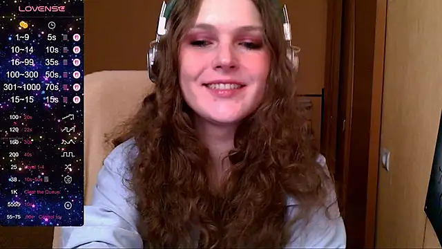 Snapshot of Jenna_Sativa chatting on 12, 10, 2025 Jenna Sativa online show from 12, 10, 2025