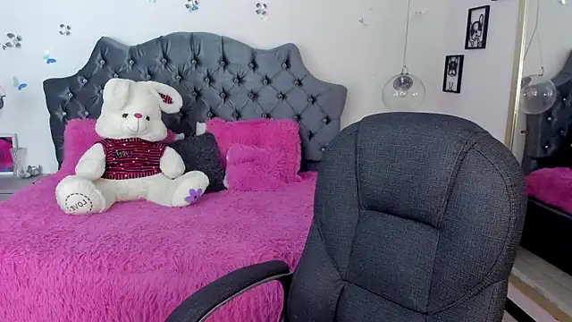  Antonnela  online show from 27, 2, 2025