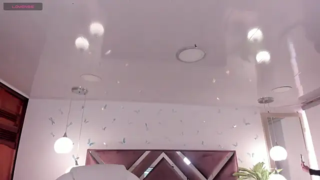  Antonnela  online show from 25, 11, 2025