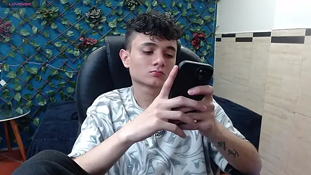 Waturox online show from 3, 2, 2025