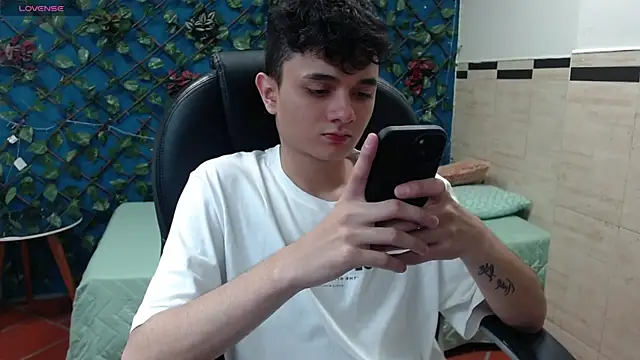 Waturox online show from 13, 2, 2025