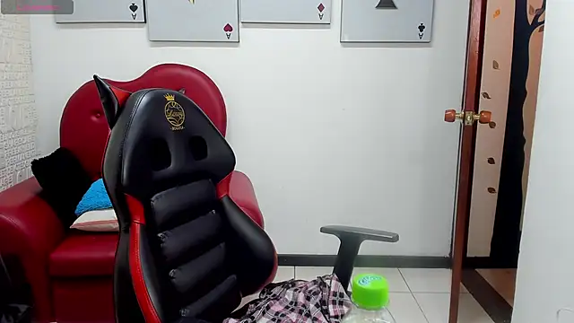 Salomeediaz  online show from 8, 10, 2025