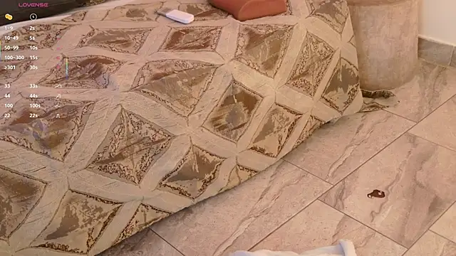 Mariapettit online show from 13, 10, 2025