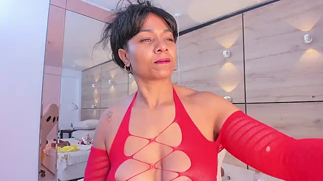 martina touss online show from 1, 11, 2025