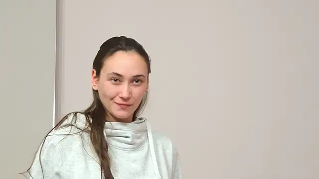 Snapshot of AliceMunro chatting on 15, 2, 2025 AliceMunro online show from 15, 2, 2025
